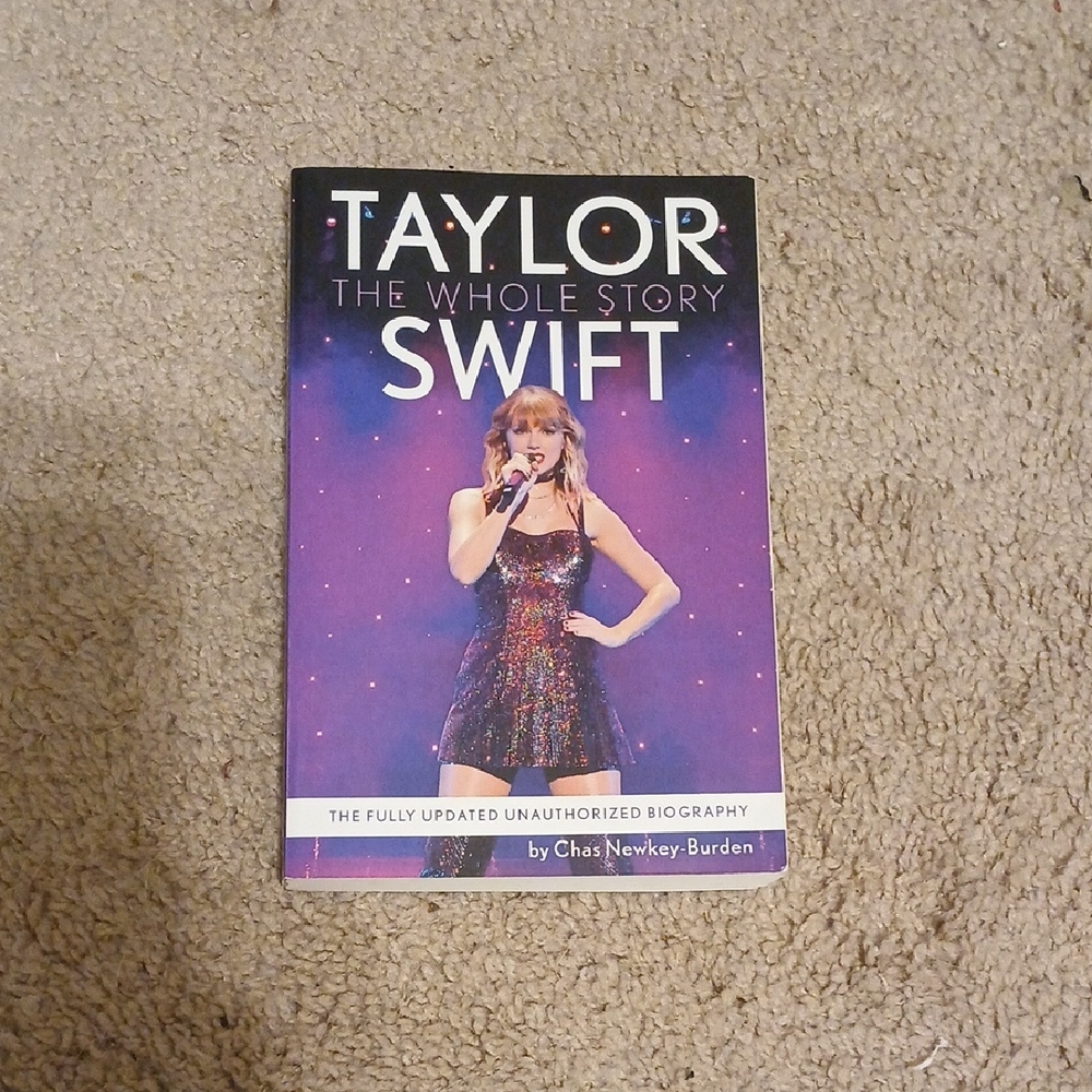 Taylor Swift Biography Book - The Whole Story